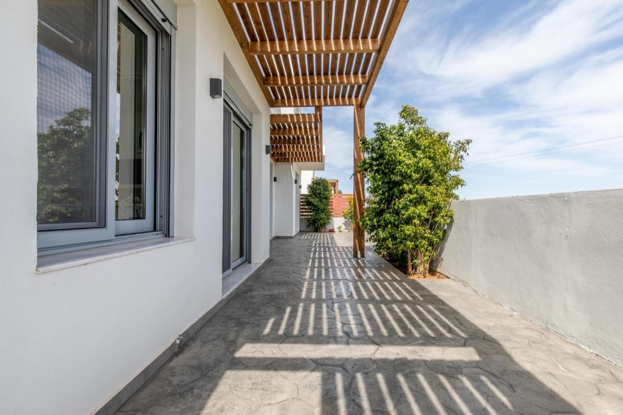 Dorieus Villa Lakhania Bagian luar foto