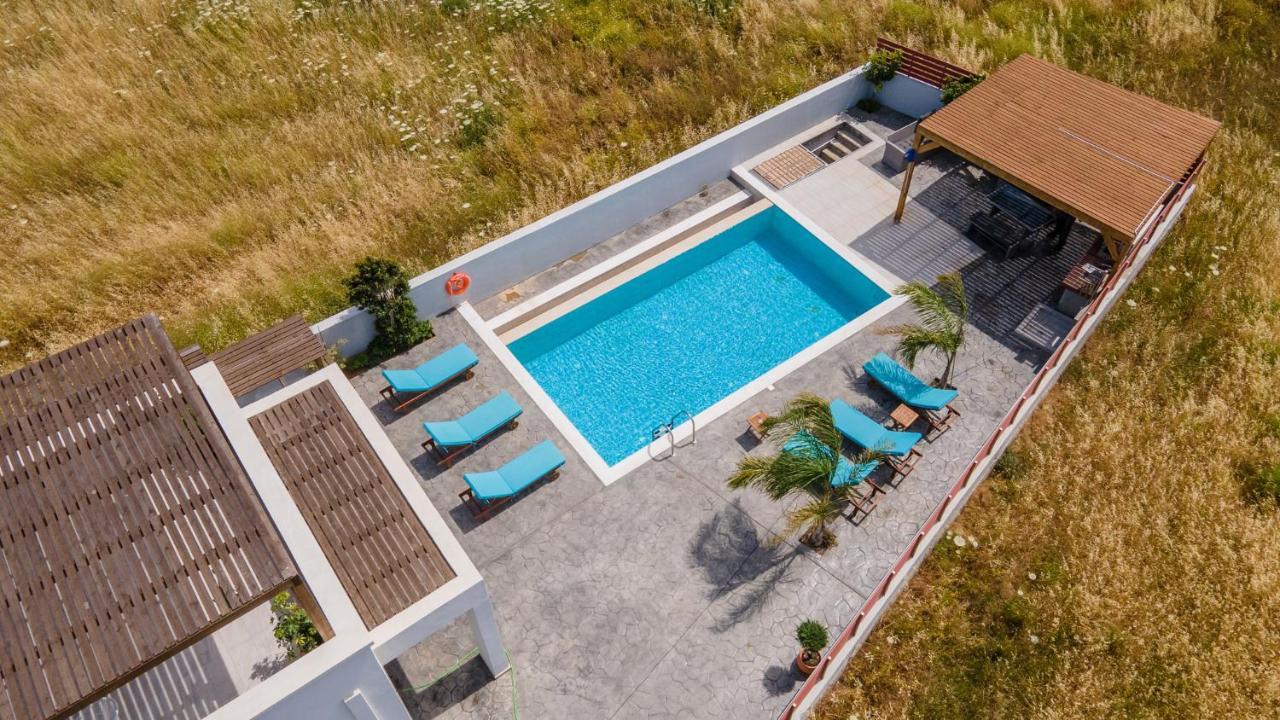 Dorieus Villa Lakhania Bagian luar foto